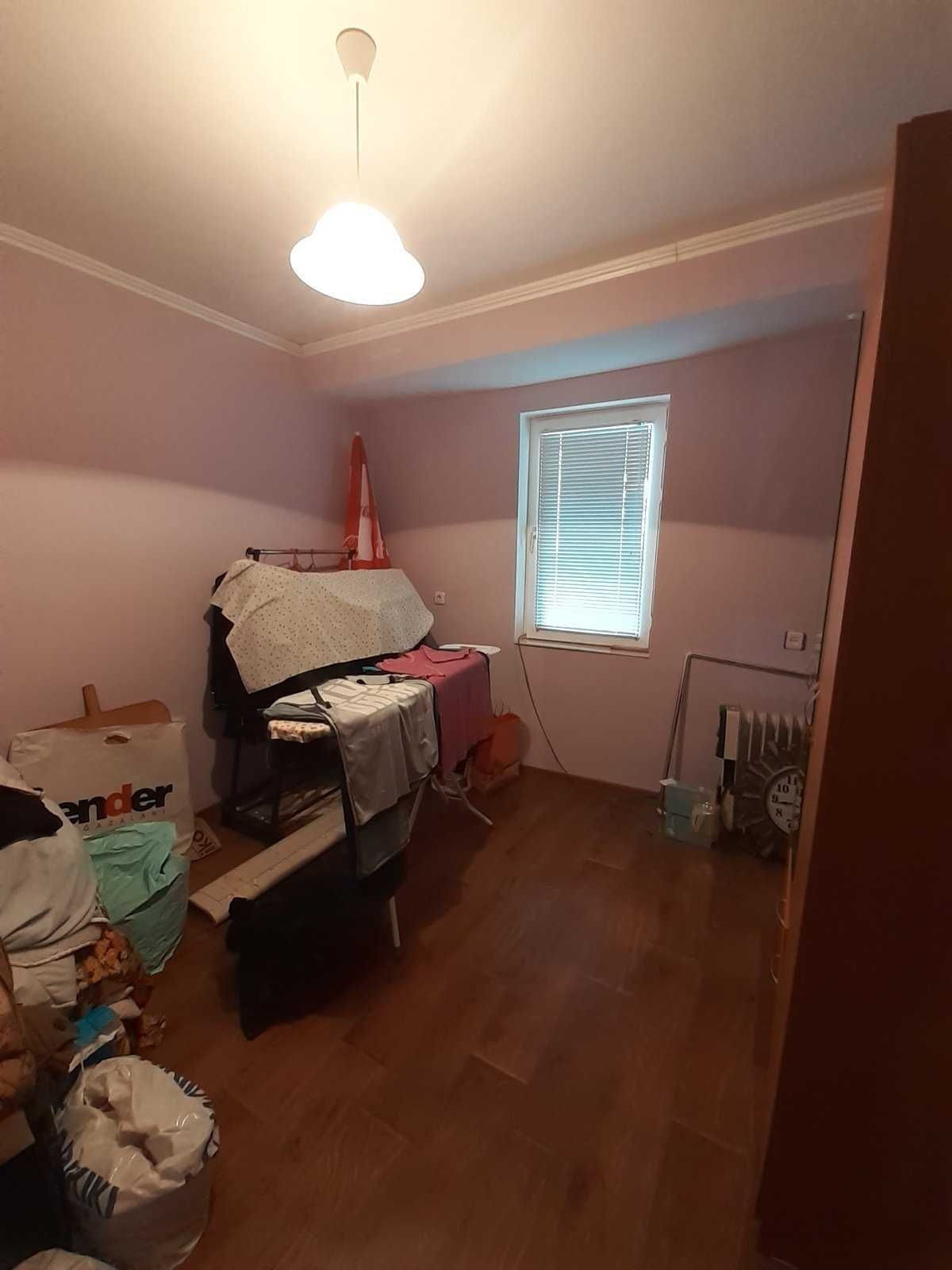 ДВУЕТАЖНА КЪЩА в кв. Тракийски, гр. Хасково
