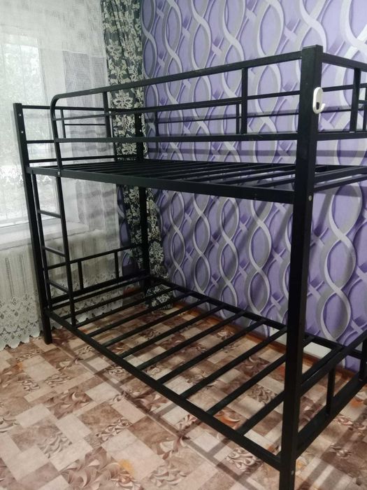 Продам кровать двухъярусную