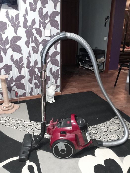 Продам пылесос BOSCH
