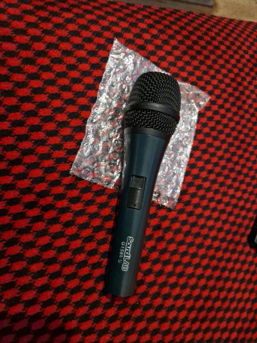 Microfon AKG nou