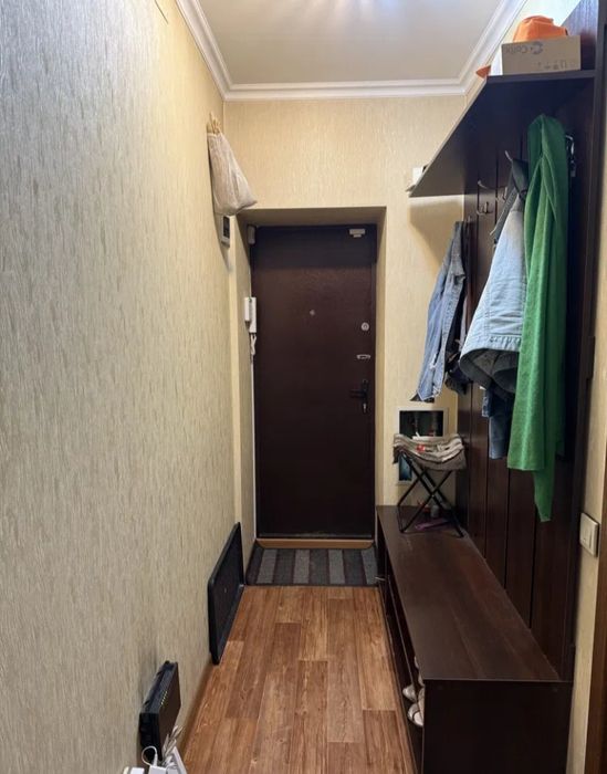 Срочно продается 2ком метро Максим Горький