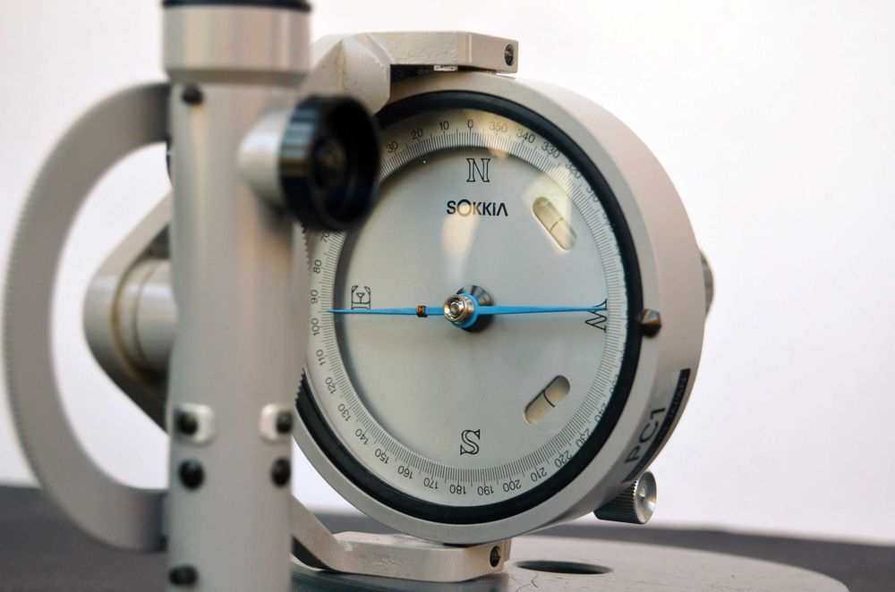 Teodolit pentru masuratori clasice de topografie Sokkia