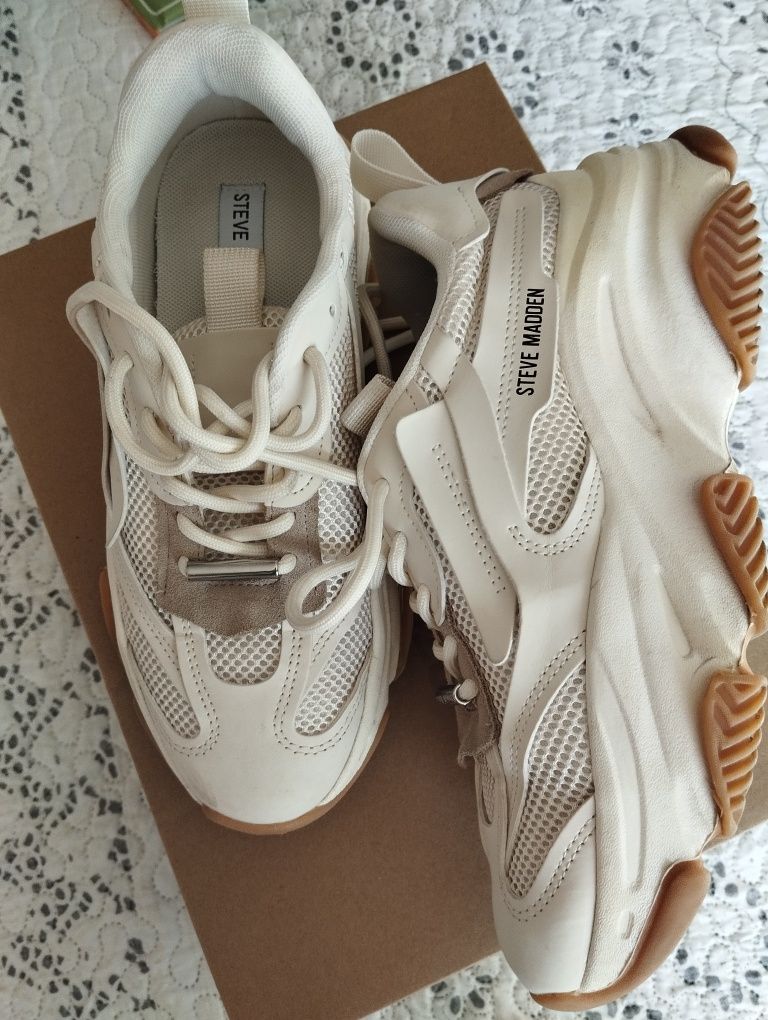 Steve Madden сникърси най-актуалният модел