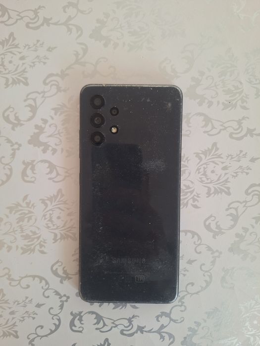 Продается телефон самсунг А32