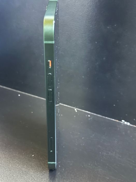 iPhone 13 Green 128GB - Батерия - 90% Запазен!