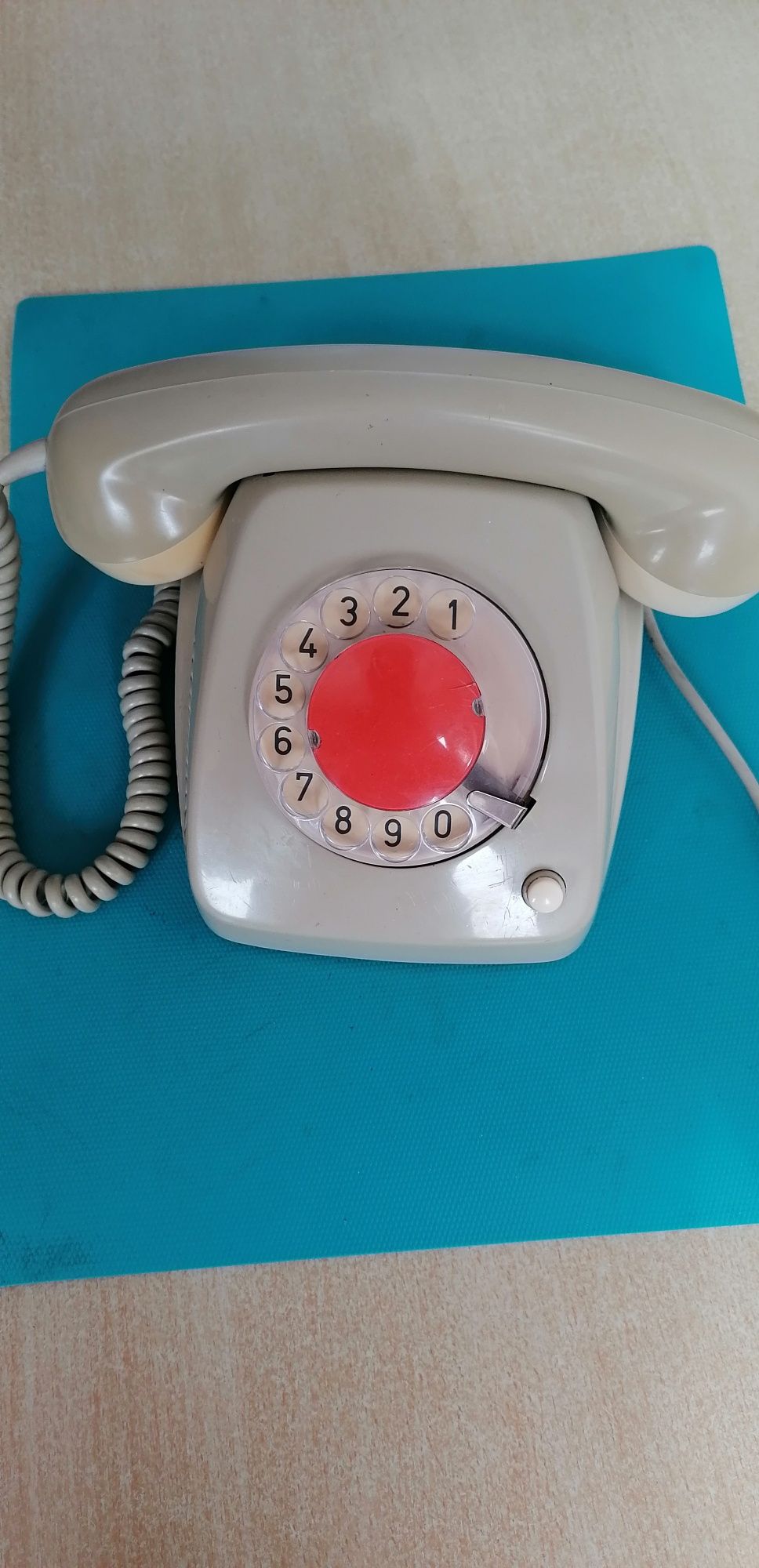 Telefon cu disc.