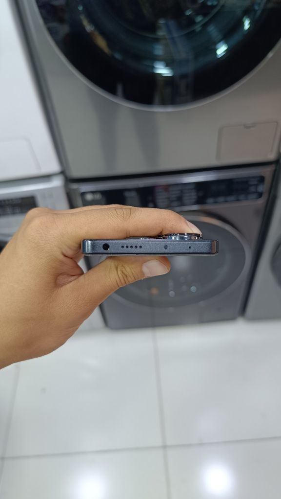 Redmi note 13 pro 8+4/256