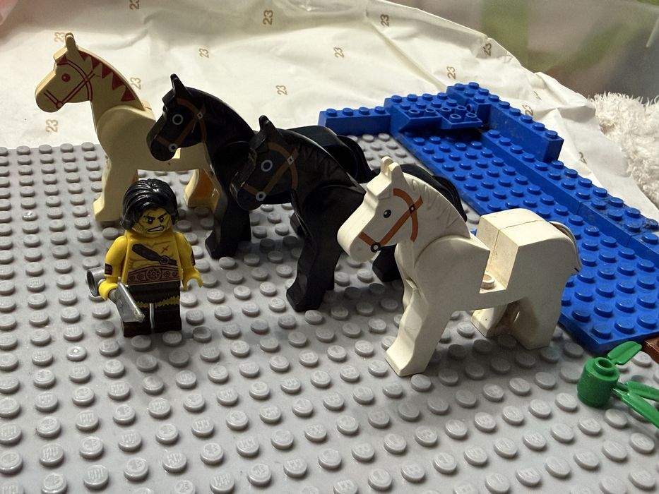 Лего човечета/lego figures collection с различни части