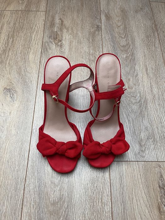 Червени обувки на ток 41