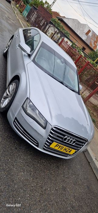 Vând Audi a 8 Pret FIX