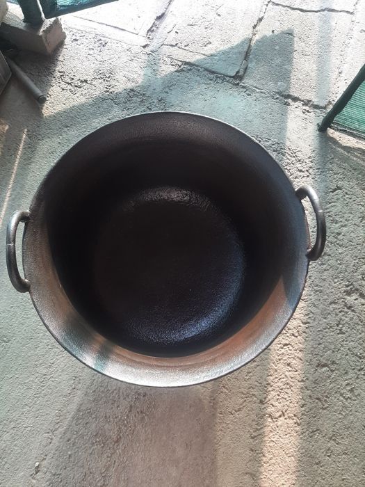 Ceaun vechi fontă tuci
