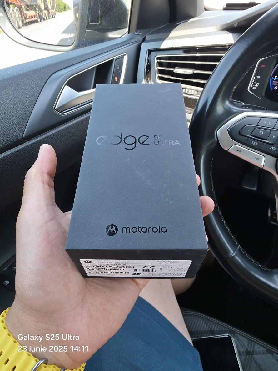 Motorola edge 50 ultra de 1tb