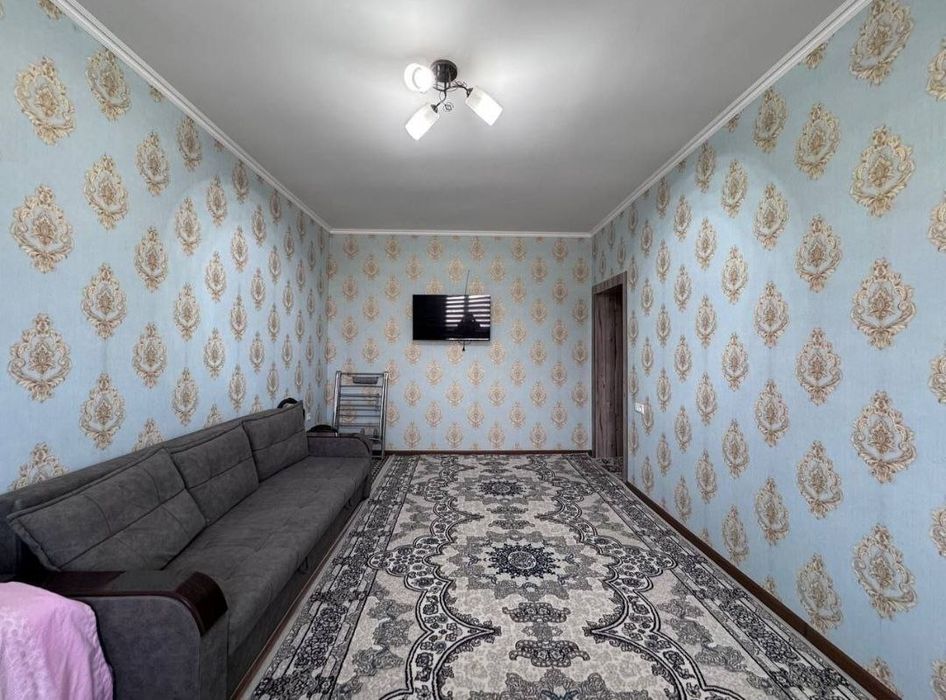 МЕТРО ЧИЛАНЗАР, 1в2/1/4, Чиланзар 16 квартал, Продаётся Квартира