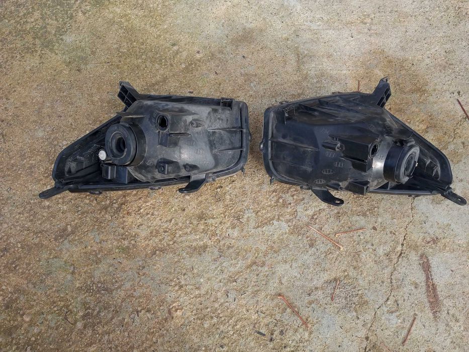 Фарове за Тойота рав4-2002