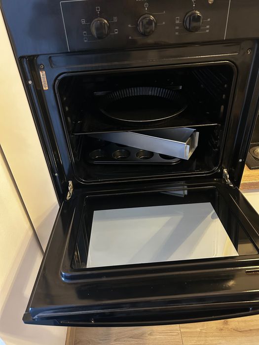 Vand cuptor Hotpoint Ariston electric incorporabil