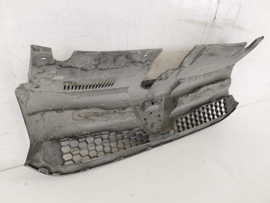 Радиаторна решетка Дачия Логан 2 / Dacia Logan 2 [ - ] Оригинална, в д