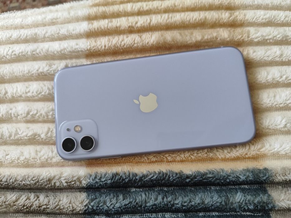 Продам Iphone 11
