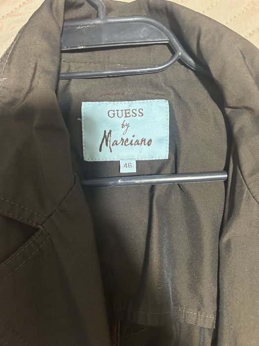 Яке на марката guess