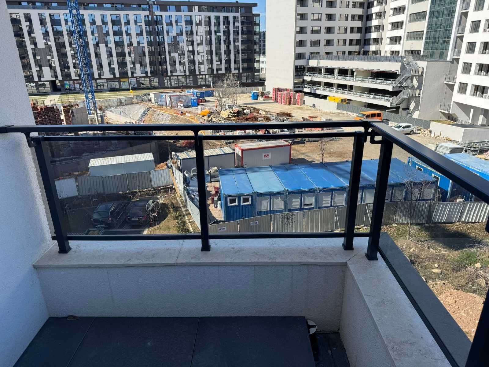 Продавам парапет за тераса.