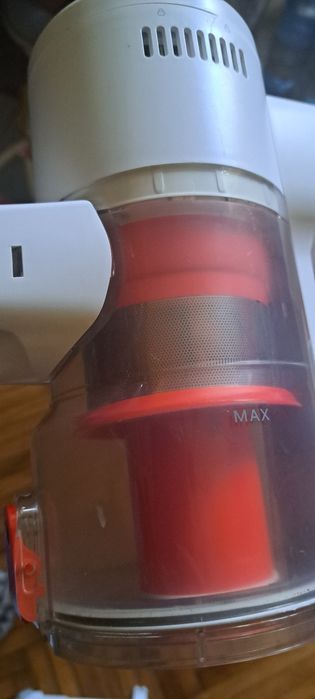 Aspirator G20 Lite, vertical cu led, mai are un an garanție de la Emag