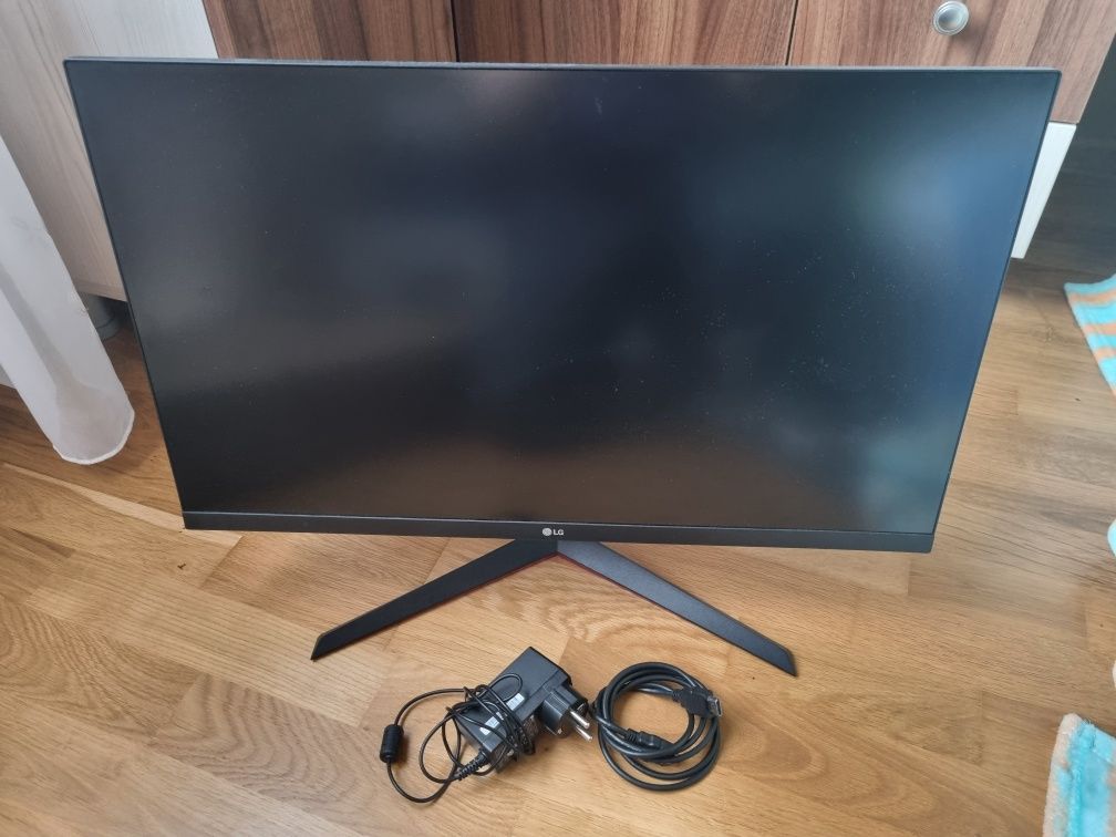 Vand monitor gaming LG