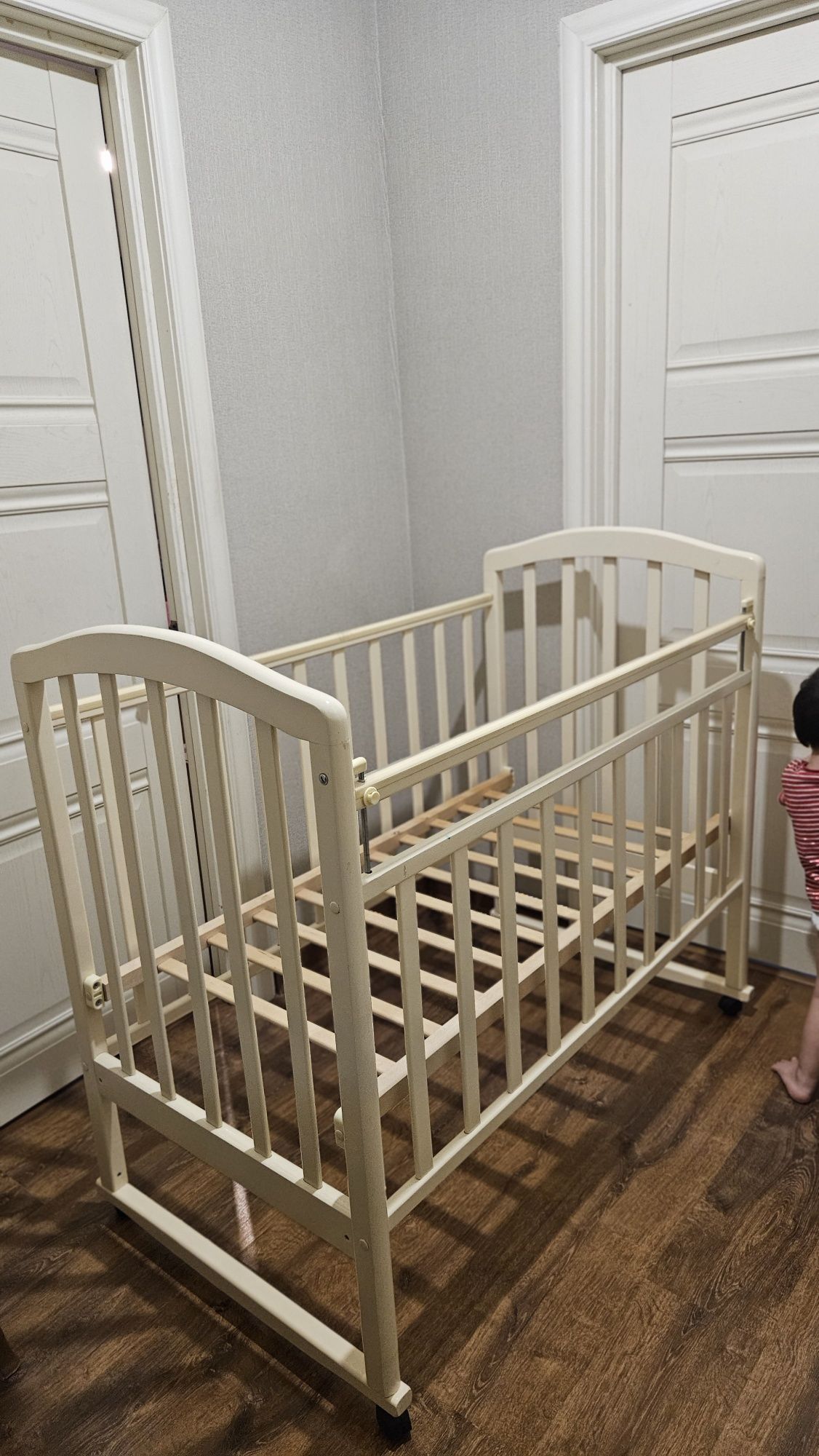 Продам кровать детскую