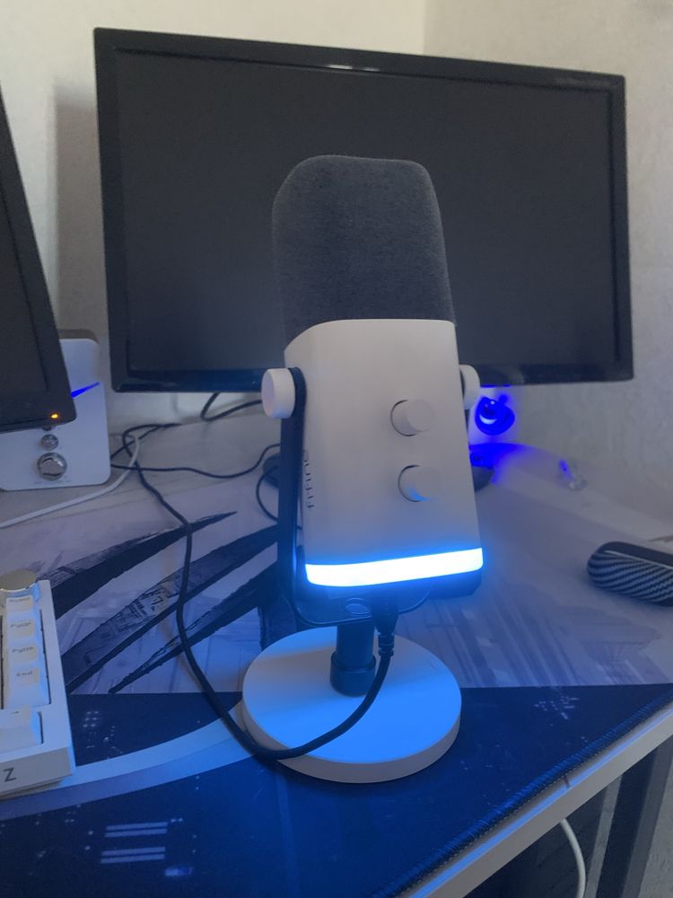 Игровой микрофон fifine am8