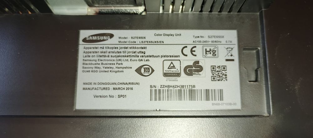 Monitor led LG si Samsung