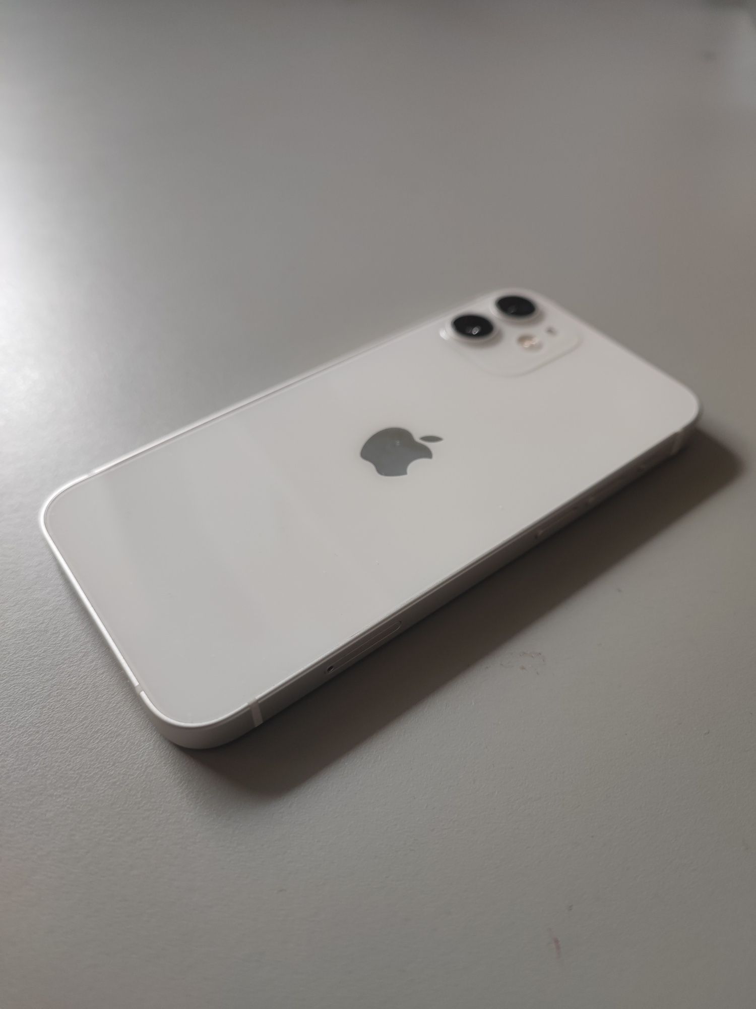 iPhone 12 mini [64GB White]