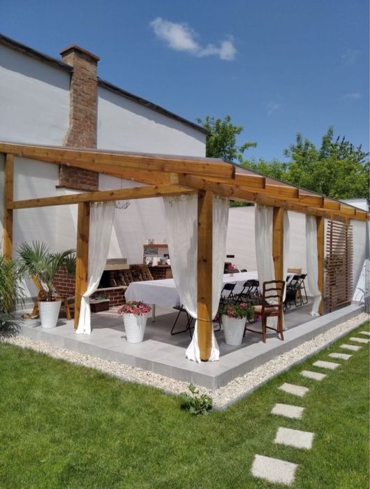 Mobilier de gradina terase si carpoturi din lemn uscat