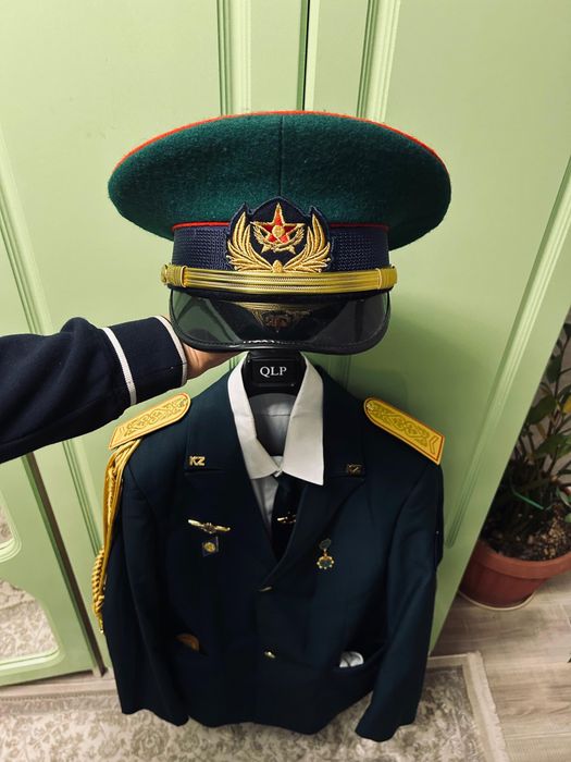 Парадка военный форма