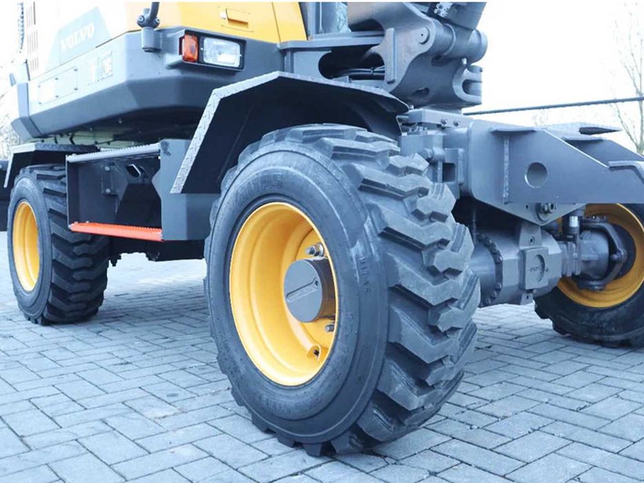 Колёсный экскаватор Volvo EW60E