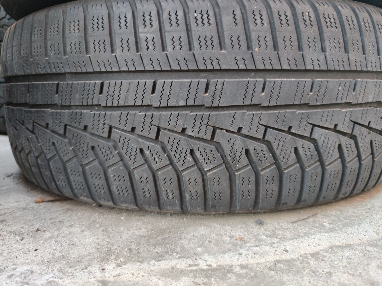 4бр Зимни гуми 225 60 17 - Hankook
