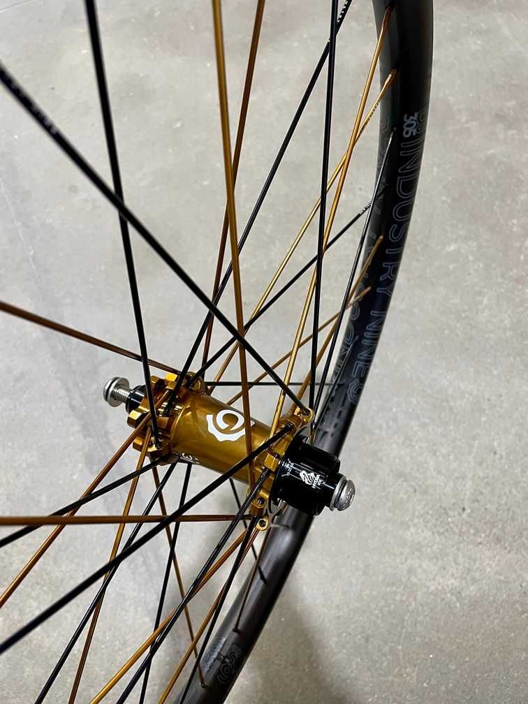 NOU! Set roti INDUSTRY NINE Dirt Jump 26" Hydra Bronze