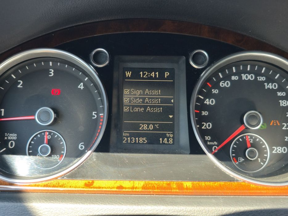 Volkswagen Passat CC 2.0 TDI / DynAudio / Bi-Xenon / Automat DSG / Cam