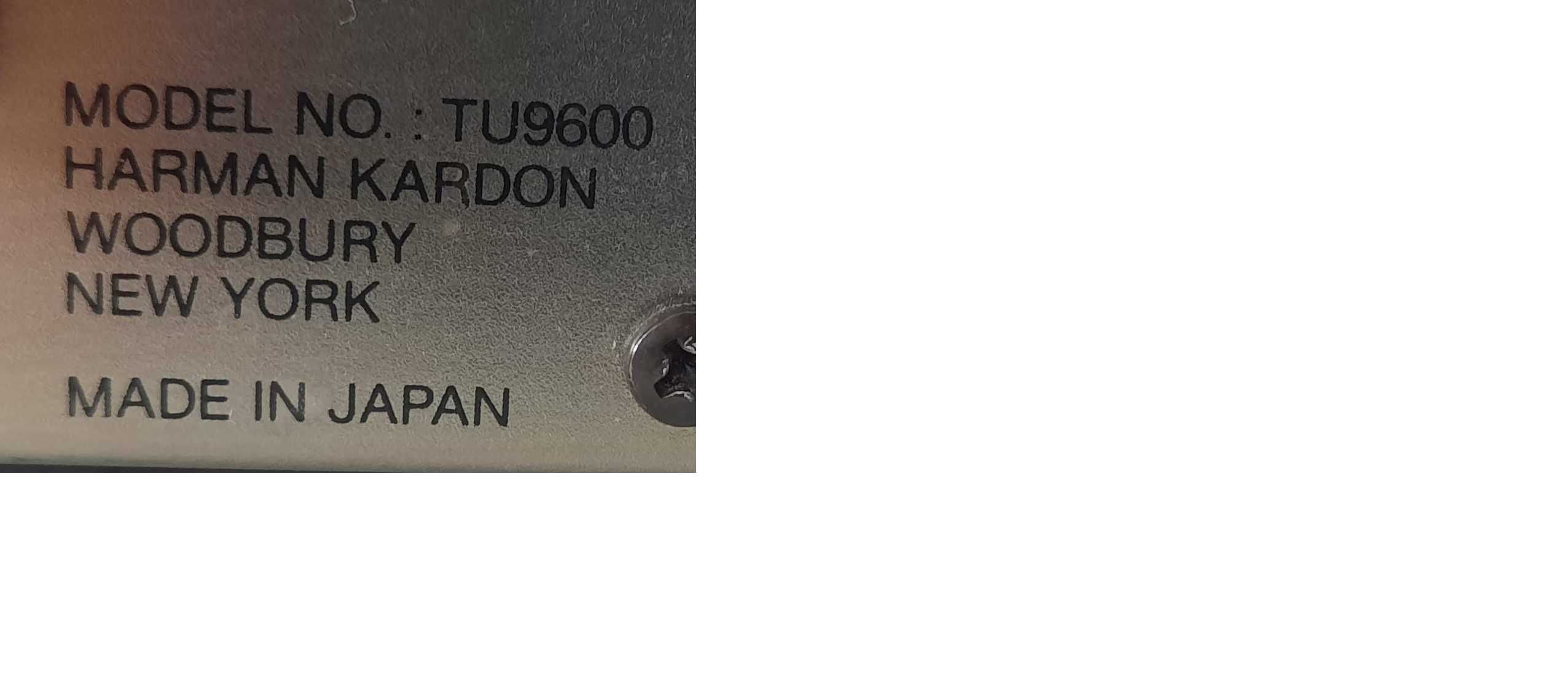 Продавам флагман тунер Harman Kardon TU9600