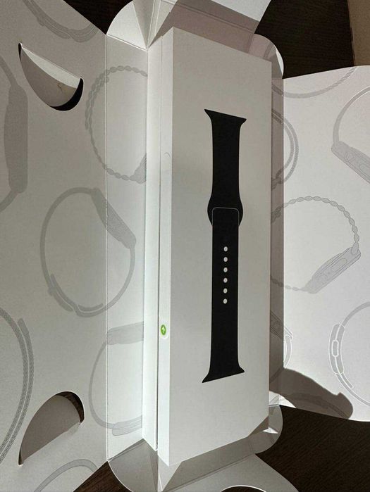 Нов!!! Смарт часовник Apple watch series 11, 46mm, M/L каишка