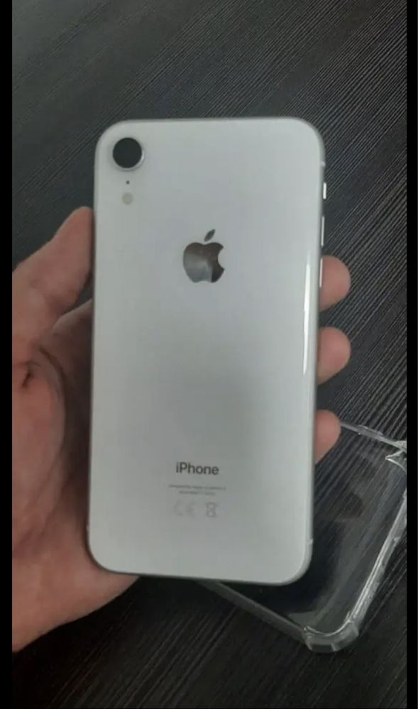 Продам телефон iPhone XR