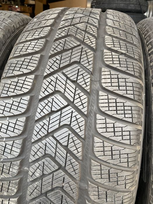 255/50/19 Пирели Зимни