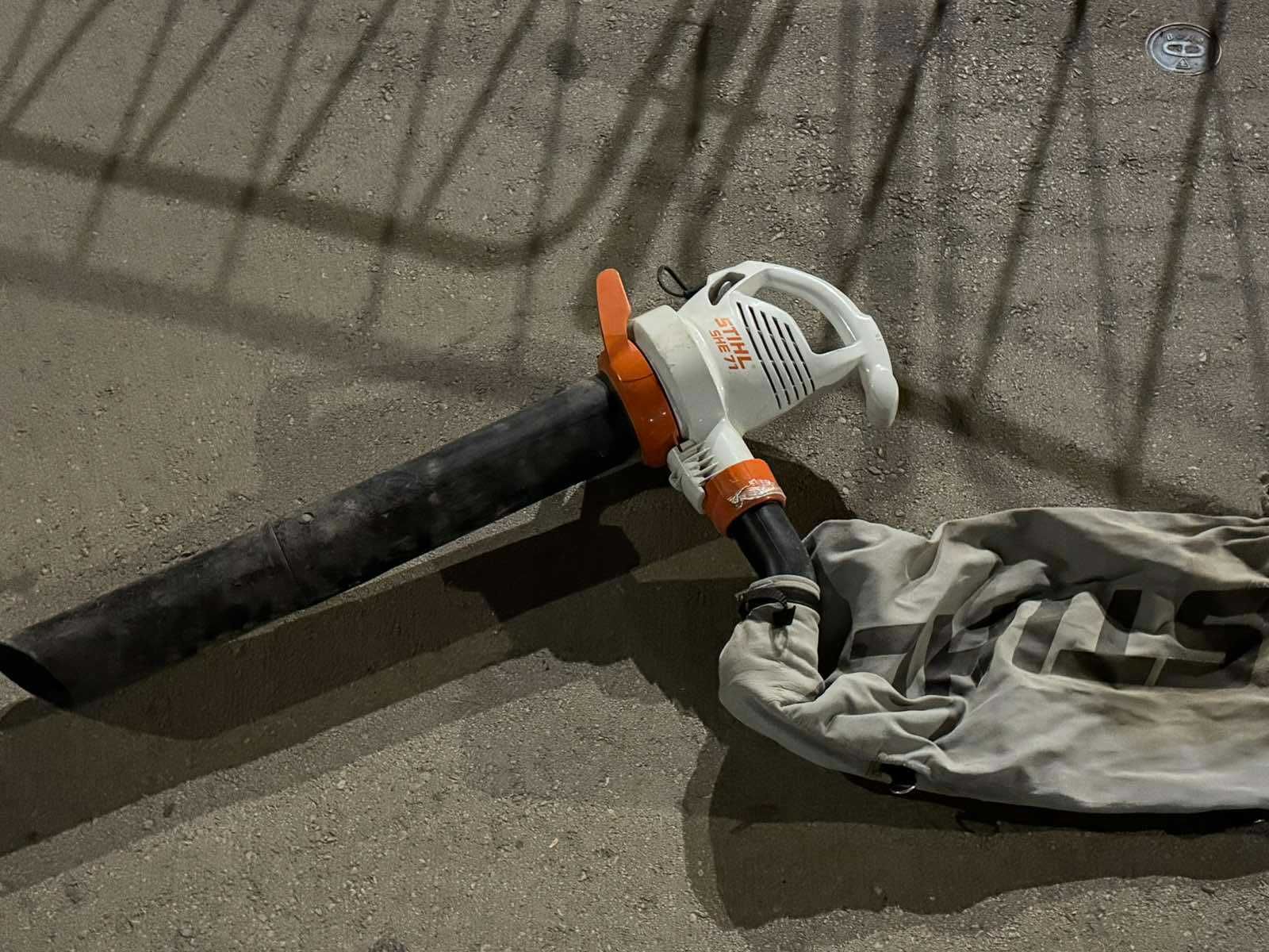Въздуходувка-прахосмукачка електрическа Stihl SHE 71, 1,1 kW, 45 л