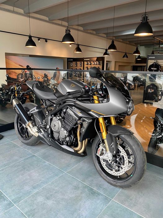 Oferta Triumph Speed Triple 1200 RR Breitling - Suport 2.000 Eur