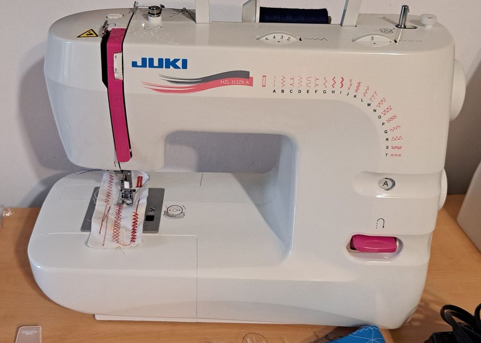 домашна Шевна Машина Juki HZL-353ZR-A