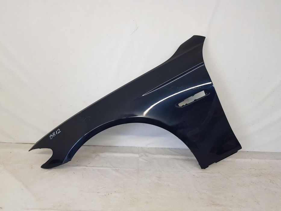 Aripa stanga fata BMW Seria 5 F10 F11 dupa 2010