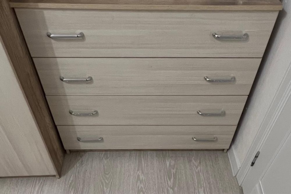 Спальный гарнитур