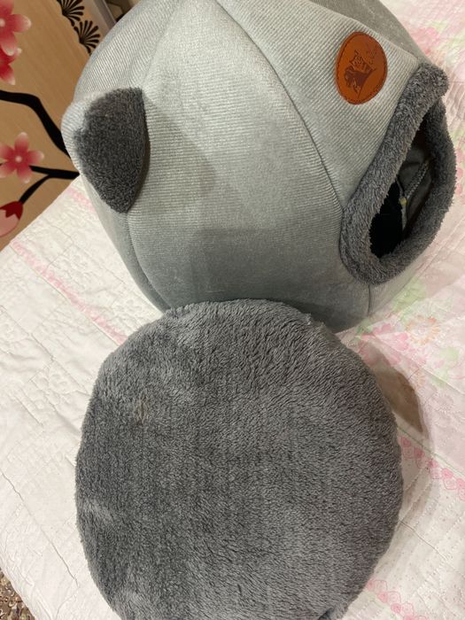 Домик для маленьких и средних кошек