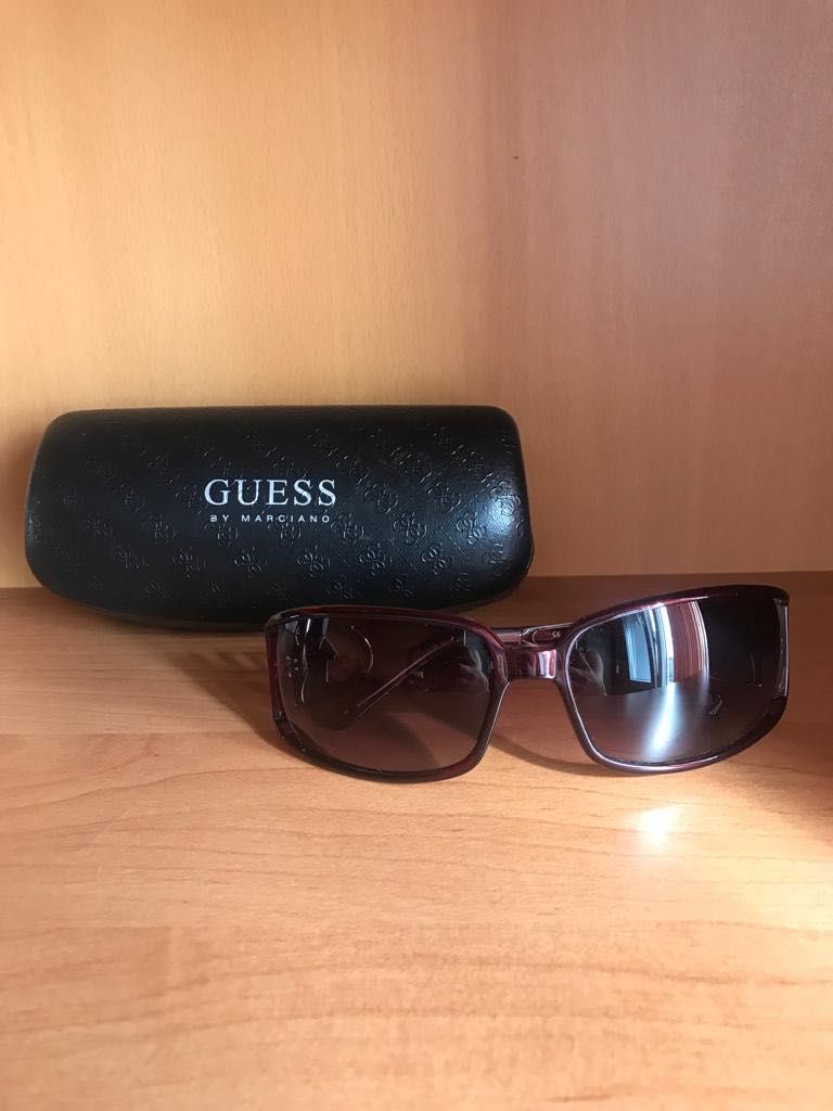 Оригинални слънчеви очила Guess с UV защита със кутия