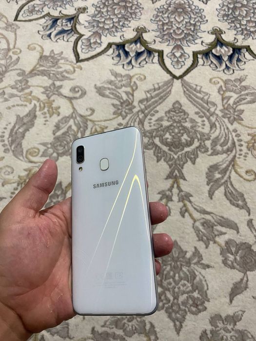 Telefon Sotiladi A30