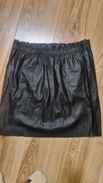 Нова кожена пола-л размер