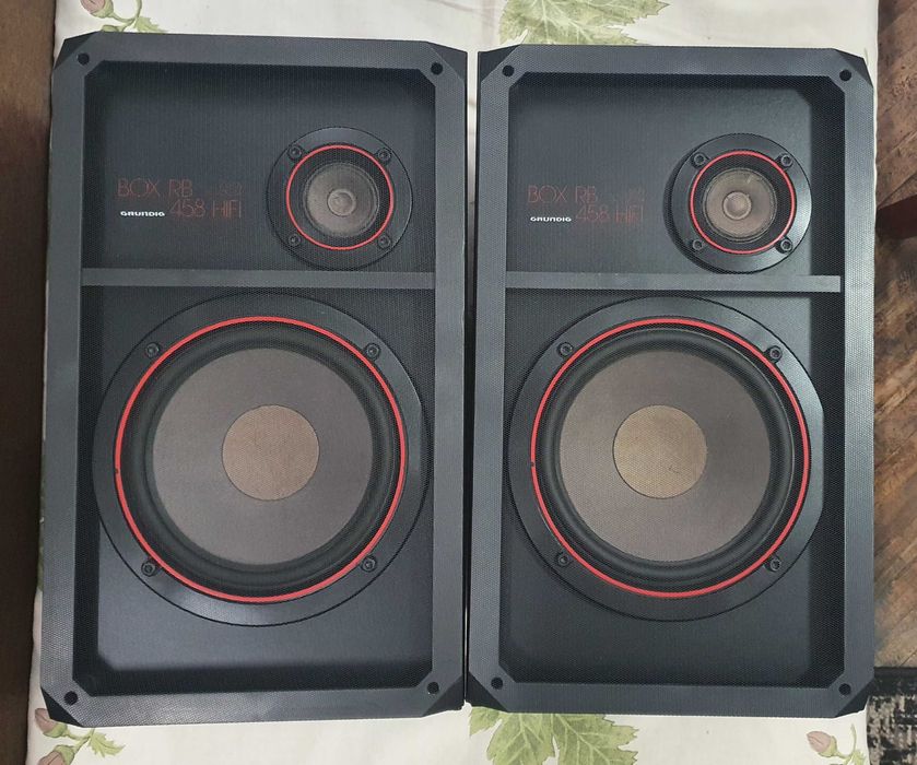 Комплект Grundig, усилвател и тонколони