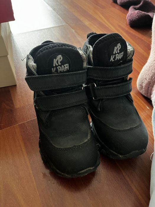 Продам детские зимние сапоги